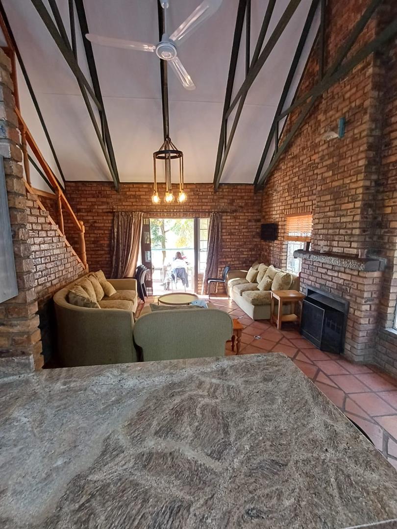 9 Bedroom Property for Sale in Willow Grange Free State
